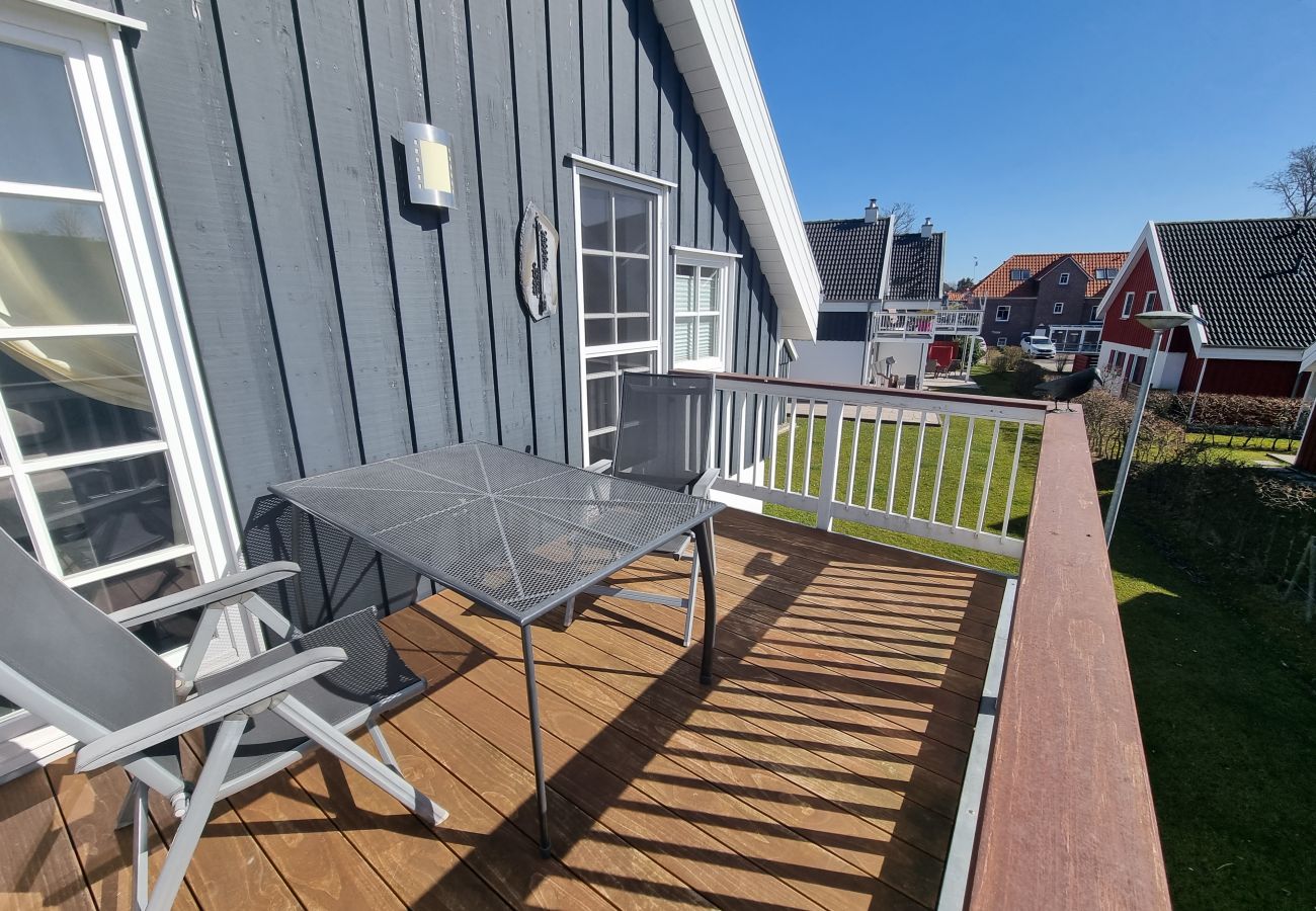 Ferienwohnung in Krummhörn - Sonnendeck-Kaminofen/Whirlpool/Sonnenbalkone