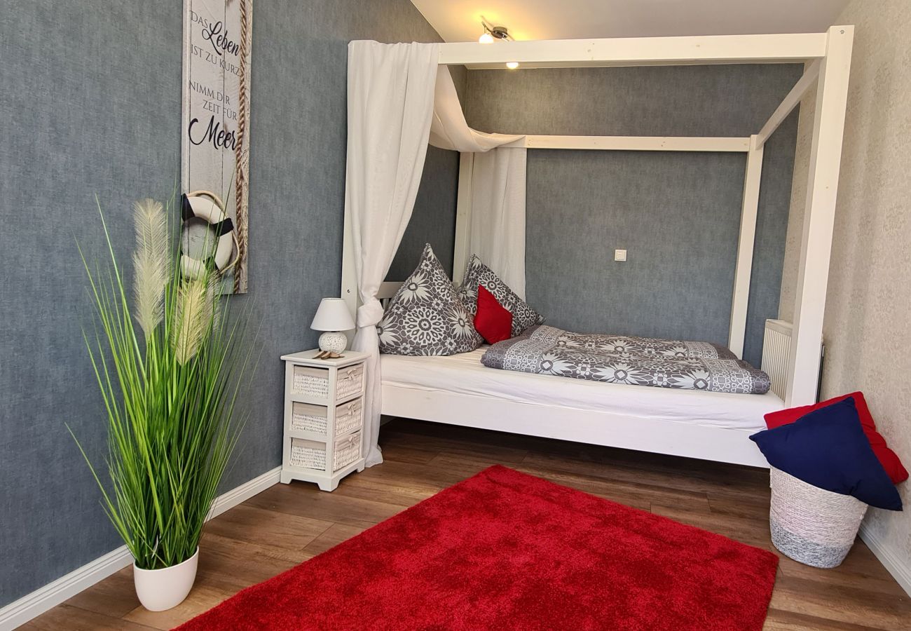 Ferienwohnung in Krummhörn - Kamin Apartment-Terrasse/Garten/Hunde Willkommen
