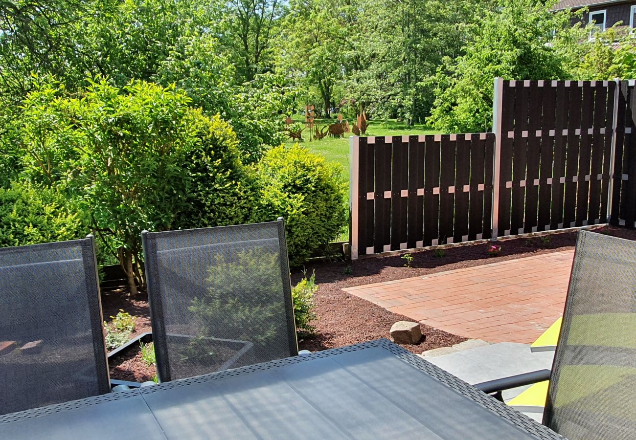 Ferienwohnung in Krummhörn - Kamin Apartment-Terrasse/Garten/Hunde Willkommen