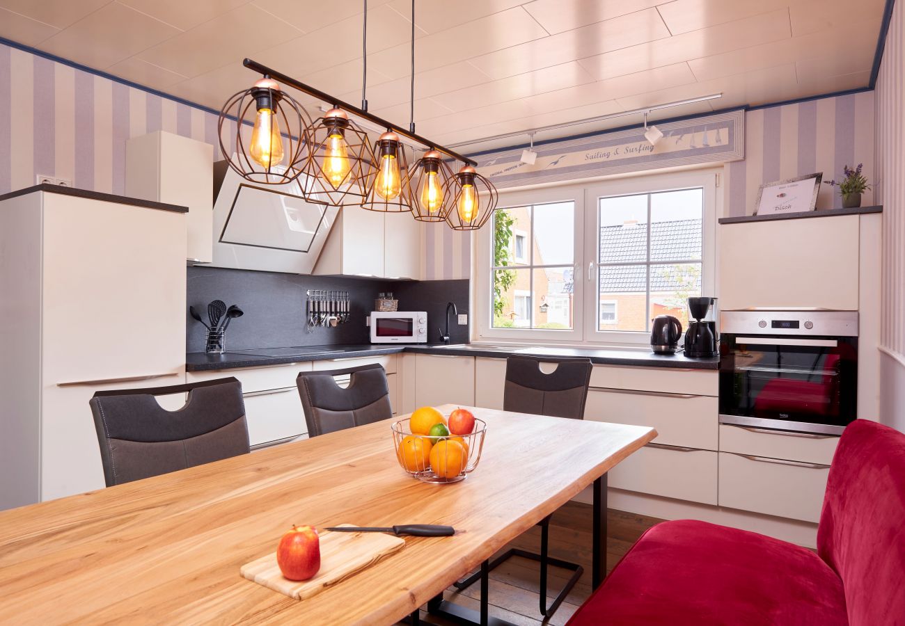 Ferienwohnung in Krummhörn - Kamin Apartment-Terrasse/Garten/Hunde Willkommen