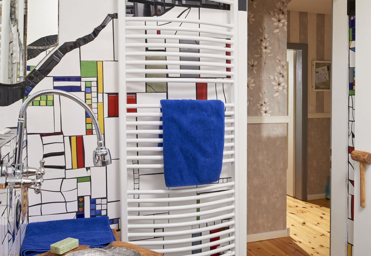 Ferienwohnung in Krummhörn - Kunst Apartment-Terrasse/Garten/Hunde Willkommen
