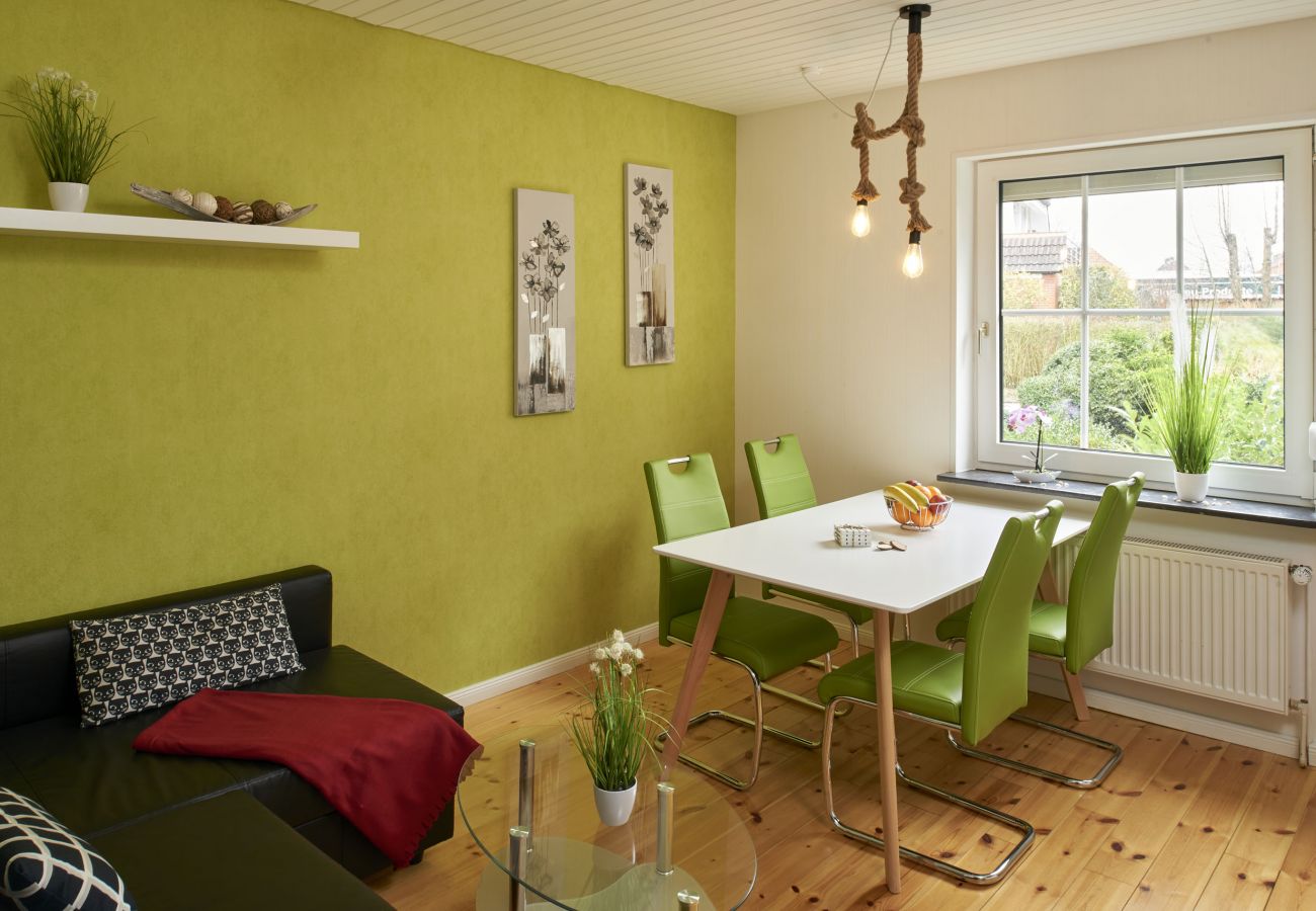 Ferienwohnung in Krummhörn - Kunst Apartment-Terrasse/Garten/Hunde Willkommen
