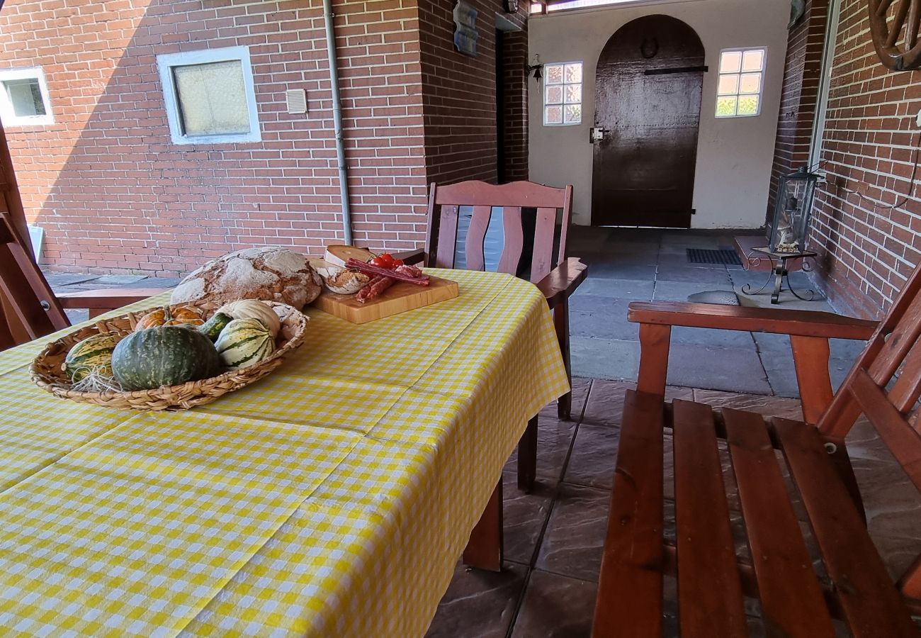 Ferienhaus in Krummhörn - Haus Dori- Terrasse/Garten/Hunde willkommen