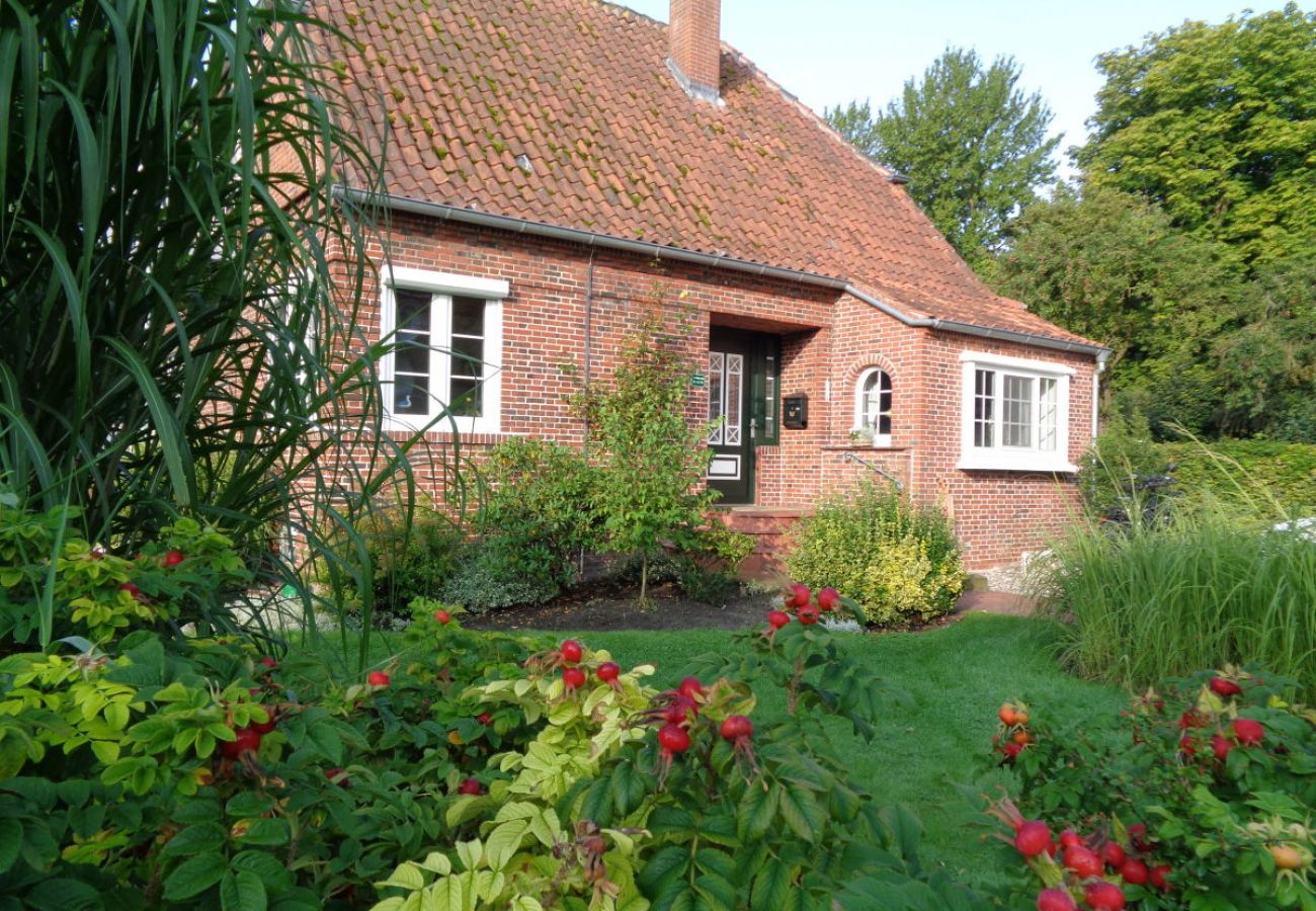 Ferienwohnung in Krummhörn - Veras Kate/Terrasse/Garten/Hunde Willkommen
