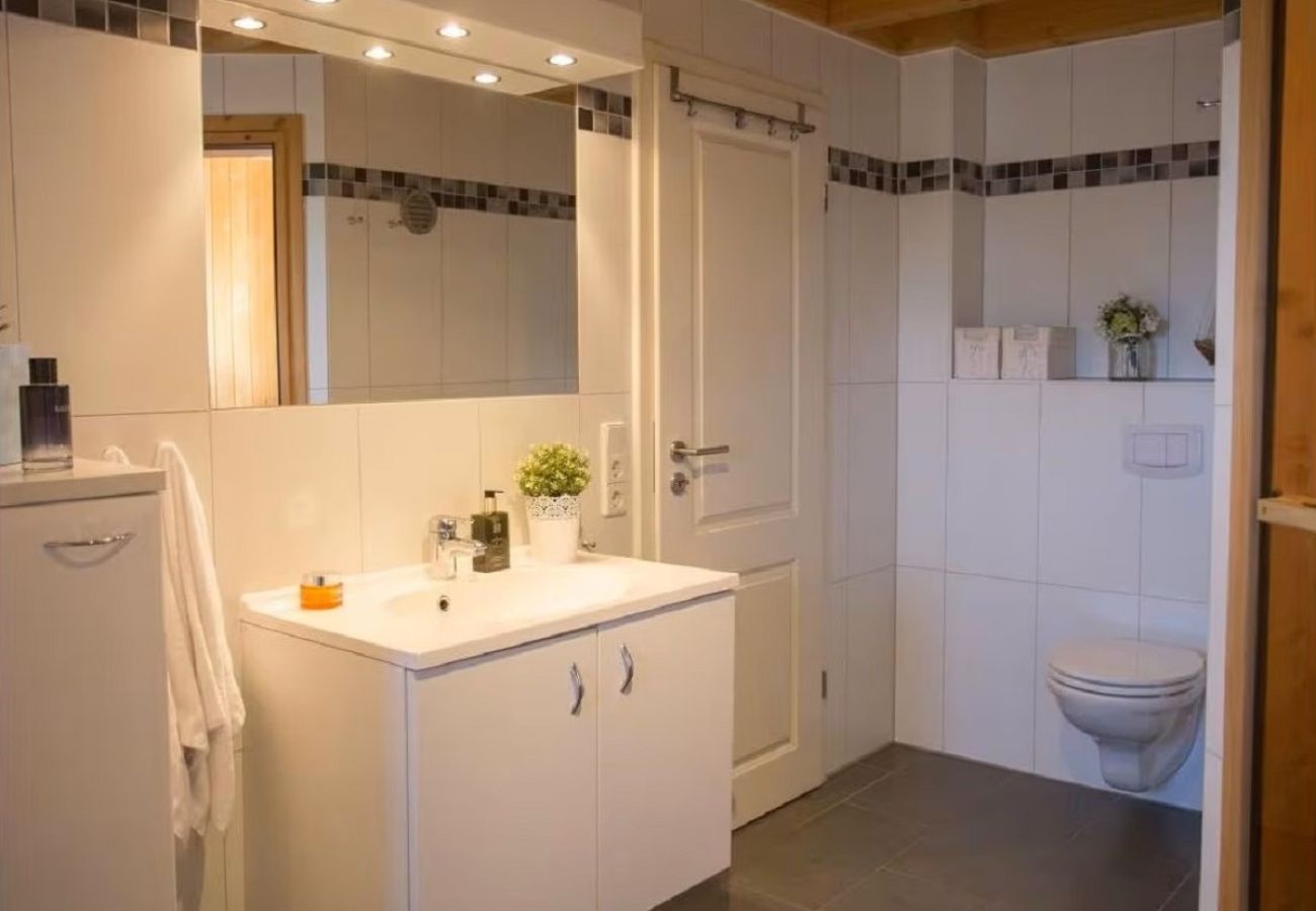 Ferienwohnung in Greetsiel - Hellinghus Sauna,Wpool,Kaminofen, Hunde willko Ferienwohnung in Greetsiel - Hellinghus Sauna,Wpool,Kaminofen, Hunde willko