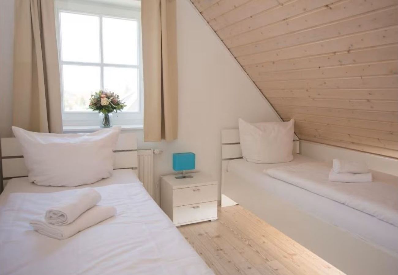 Ferienwohnung in Greetsiel - Hellinghus Sauna,Wpool,Kaminofen, Hunde willko Ferienwohnung in Greetsiel - Hellinghus Sauna,Wpool,Kaminofen, Hunde willko