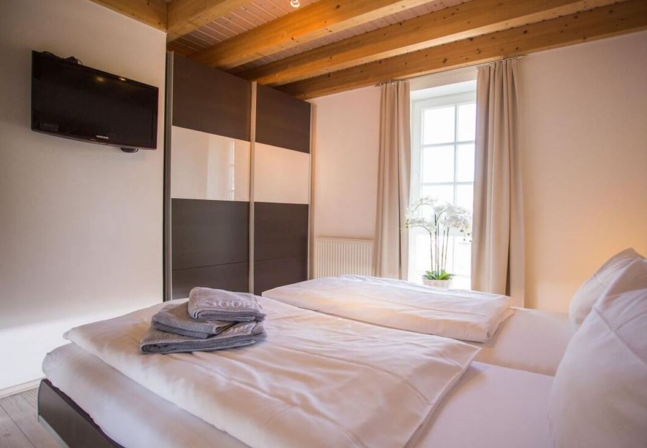 Ferienwohnung in Greetsiel - Hellinghus Sauna,Wpool,Kaminofen, Hunde willko Ferienwohnung in Greetsiel - Hellinghus Sauna,Wpool,Kaminofen, Hunde willko
